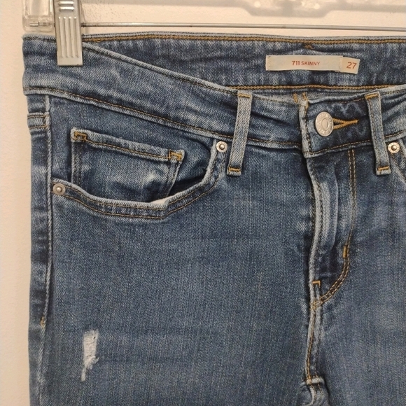 Levi's - 27x28 711 Skinny Distressed Jeans - Picture 5 of 15